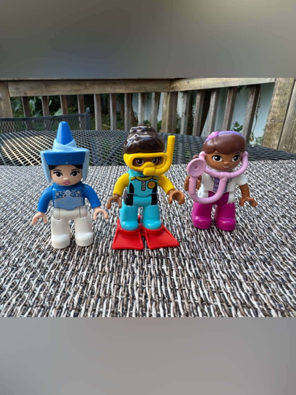 15 Duplo figures - Picture 5 of 7